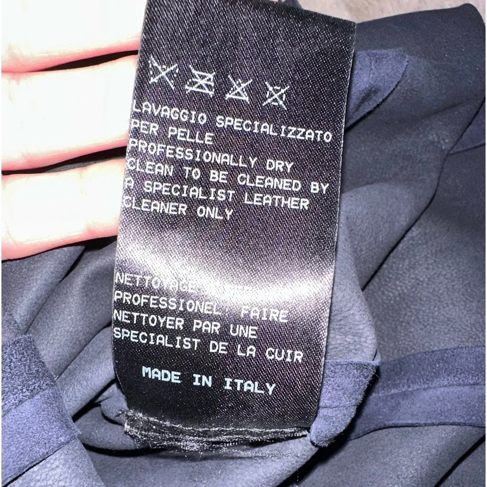 DROMe Suede Ruffle Top - Picture 11 of 15